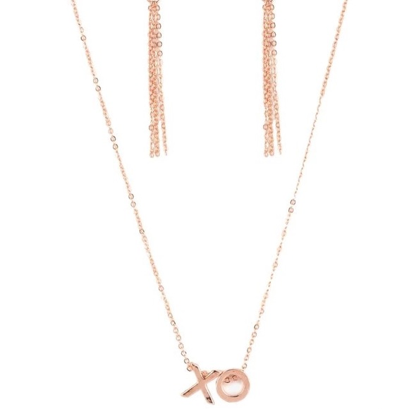 NWT Boutique Rose Gold XO Charm Necklace Fashion Jewelry - Picture 2 of 2
